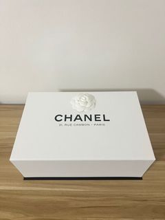 2024 Chanel Magnetic Box (M)