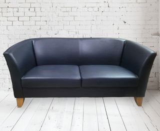2 to 3 Seater Leather Sofa Couch