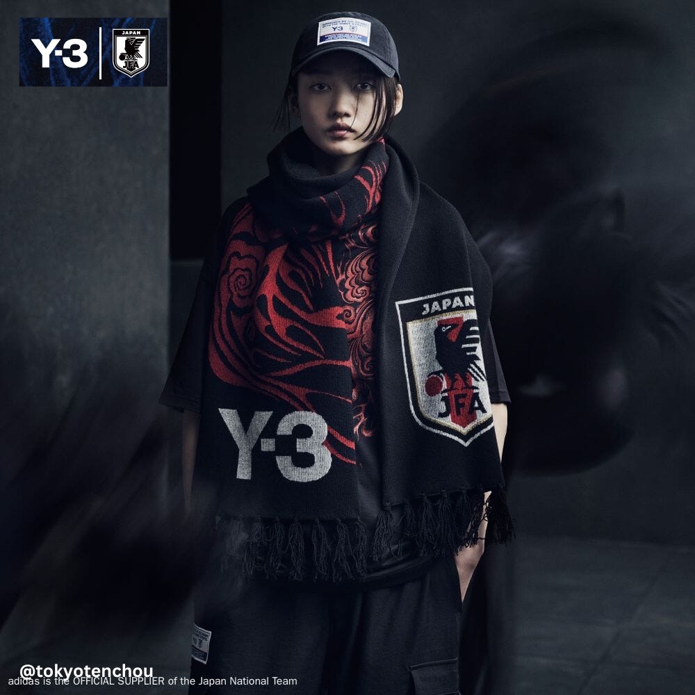 Y-3 Women's' Large Padded Scarf in Black | LN-CC®