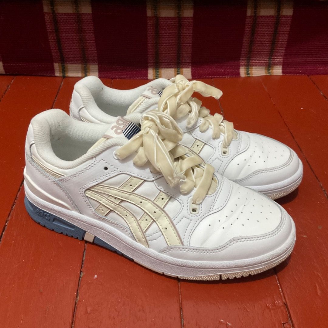 White asics zara new arrivals