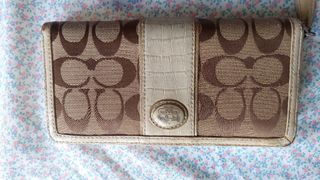 Auth coach long wallet