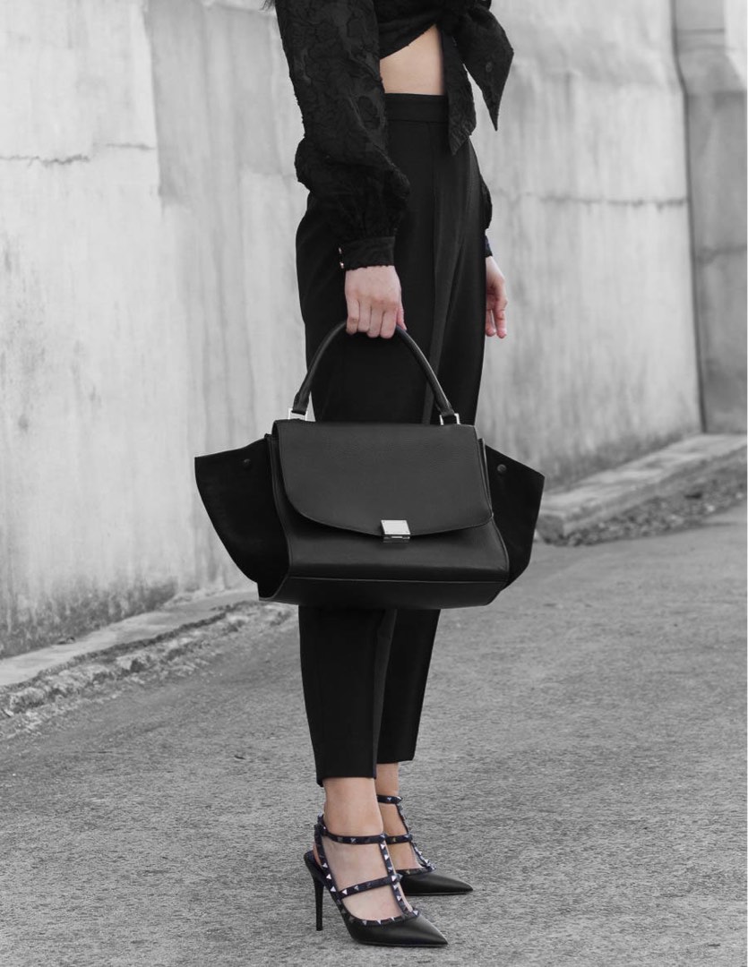 AUTHENTIC CELINE TRAPEZE SMALL BLACK Women s Fashion Bags Wallets Shoulder Bags on Carousell