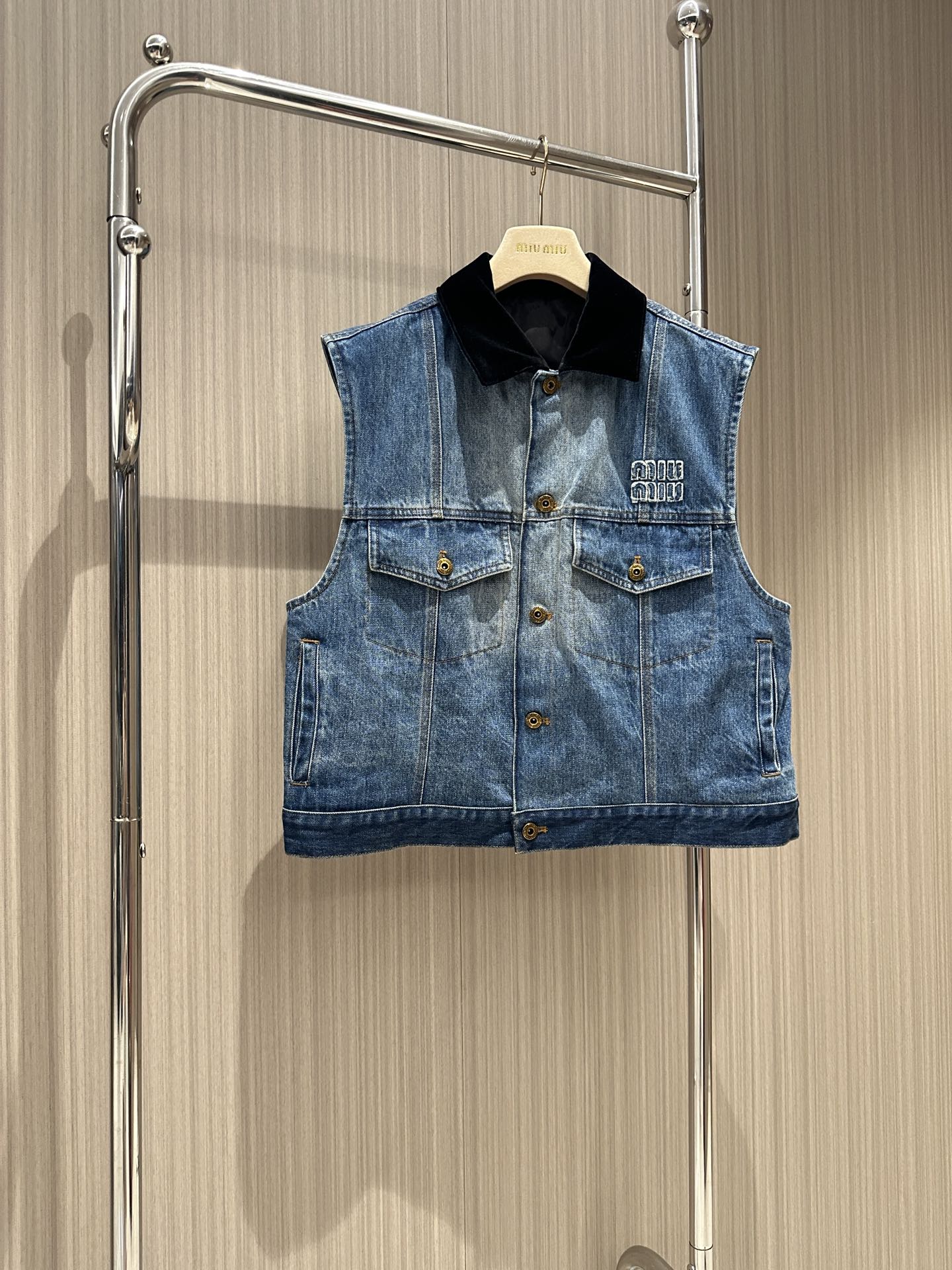 Authentic miu miu velvet collar stitching tannin denim vest jacket