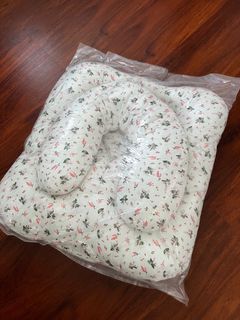Baby Couch - Bambina Prop Up Baby Couch BRAND NEW