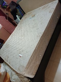 Bed Mattress with Topper Queen