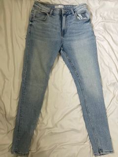 (Category: ) located in . Submitted by wardrobepal (Listing ID 1310511056, Image 1). Description: .