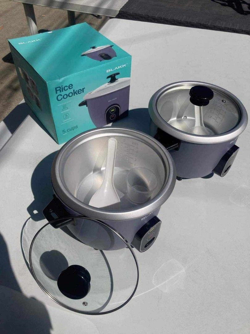 blakk rice cooker (Category: Cookware & Accessories) located in Manila. Submitted by saguittarian06 (Listing ID 1310463069, Image 1). Description: 50% Sale Tayo Dito ❤️ Blakk Rice Cooker 5 Cups.