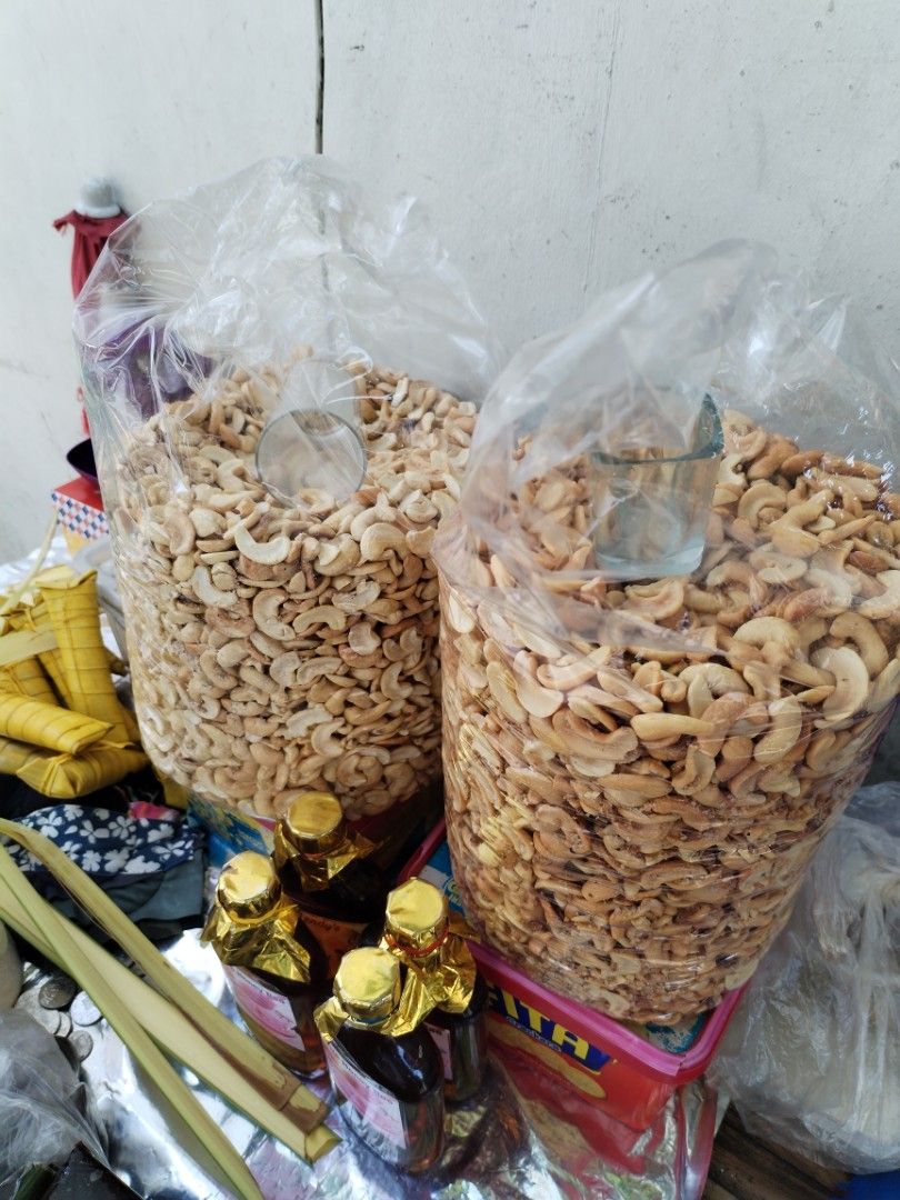 Cashew nut (Category: Local Eats) located in Cardona. Submitted by piv.preloved (Listing ID 1310557115, Image 1). Description: Cashew nuts Sold per kilo Reseller Rebranding.