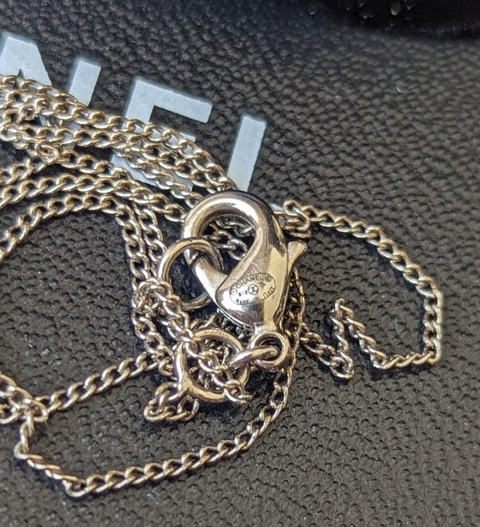 Chanel cc crystal necklace deals