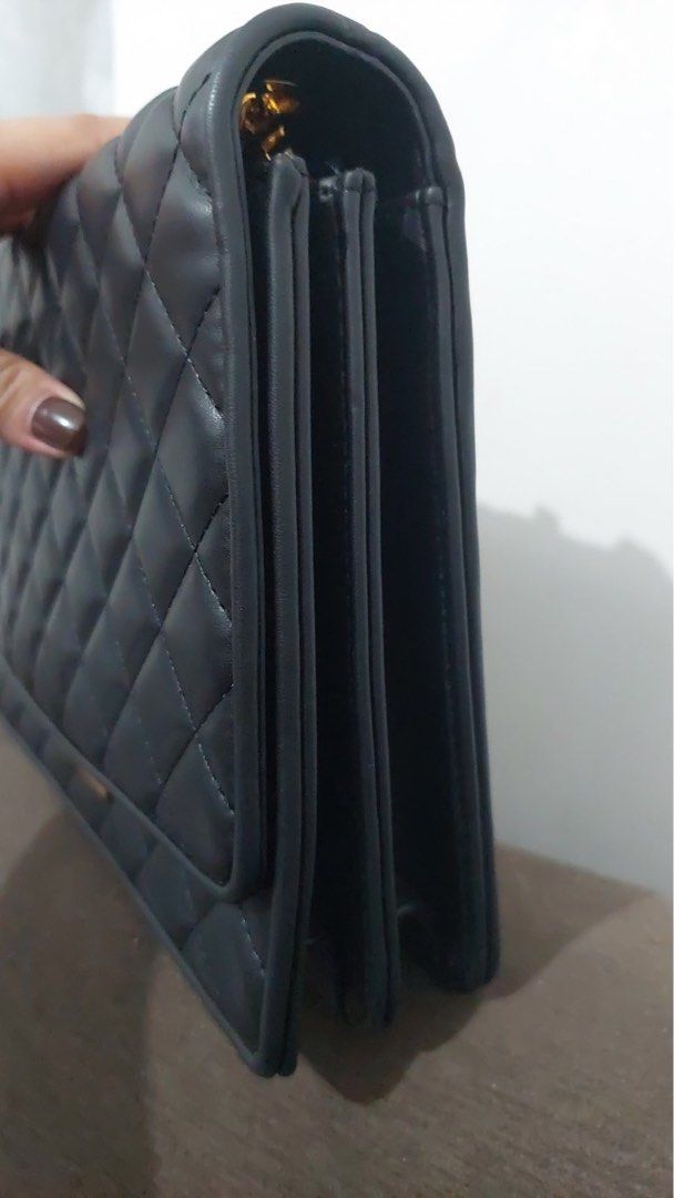 Charles and keith bag FREE SF (Category: Shoulder Bags) located in Noveleta. Submitted by declutteringsitita (Listing ID 1310575870, Image 3). Description: Authentic.