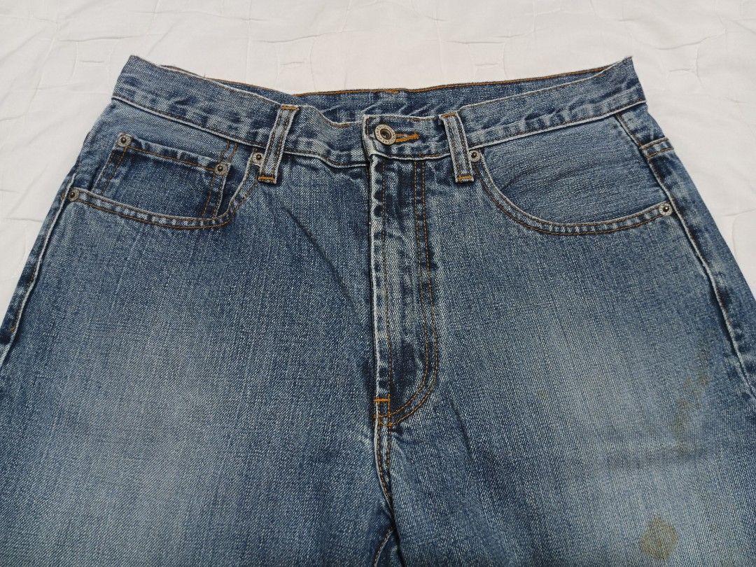 Chevignon Jeans (Category: Jeans) located in Cainta. Submitted by own.desire (Listing ID 1310525333, Image 3). Description: Chevignon Jeans Size on tag: 29 *Size on tape Waist: 30" Length: 41" Flaws: stains Price: FREE WHEN PURCHASED 800 AND ABOVE WORTH OF ITEM.