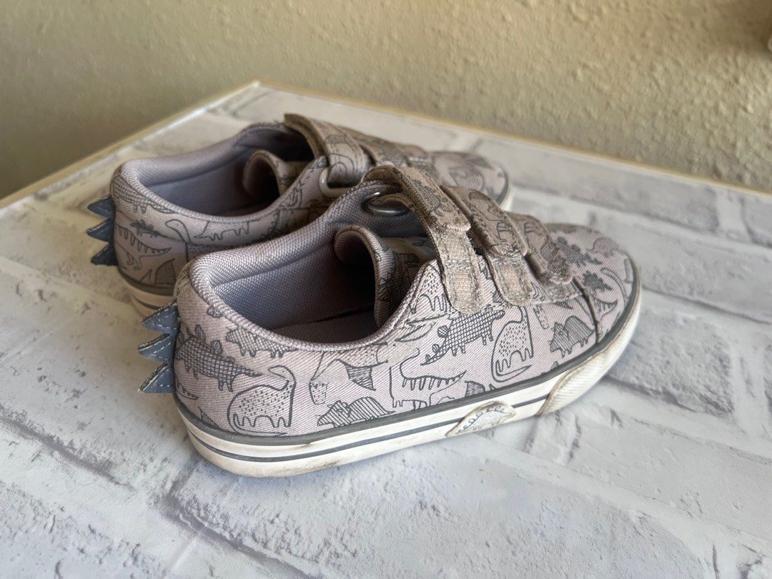 Converse Shoes Dino shoes Size EU 28