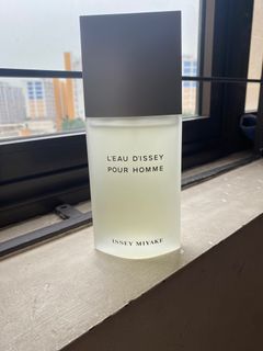 (Category: ) located in . Submitted by greglimperfumes (Listing ID 1310465073, Image 1). Description: .