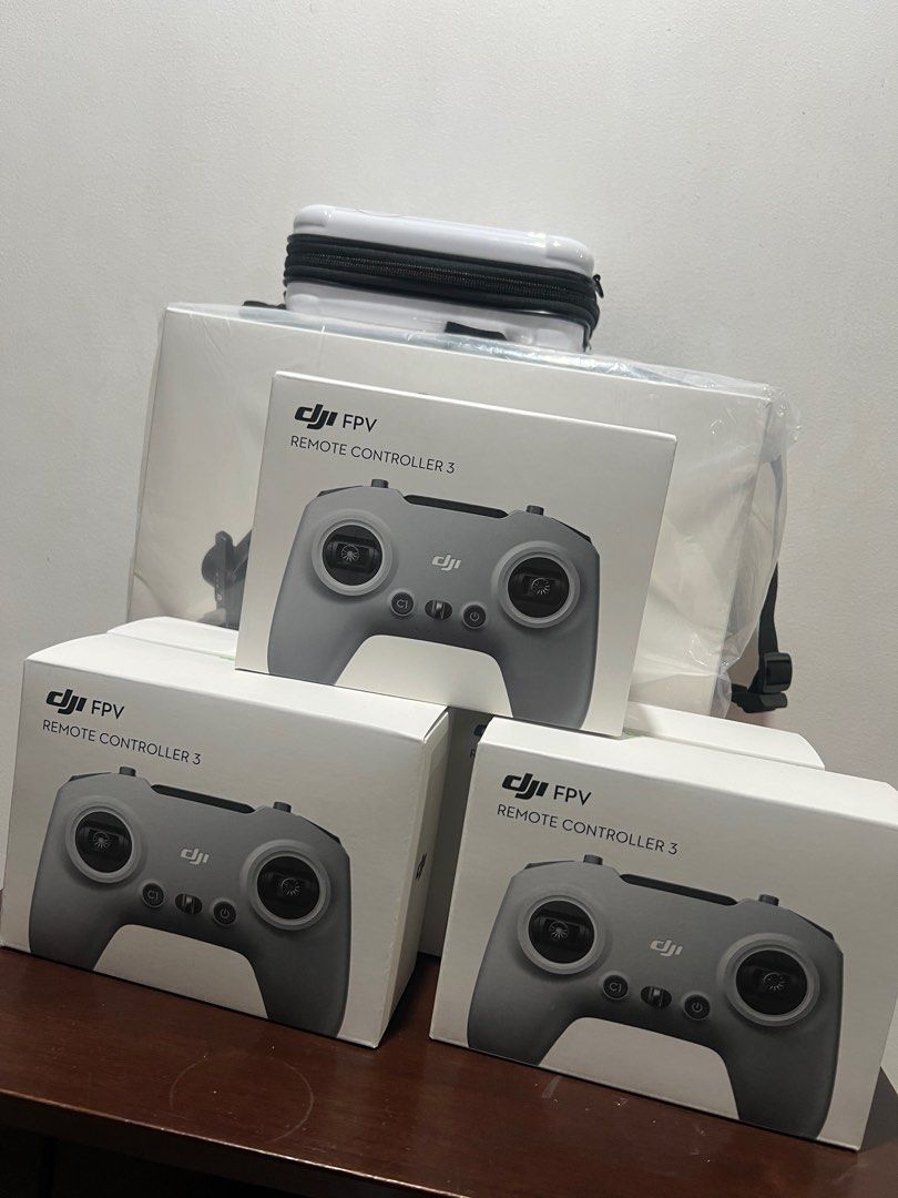 Dji FPV Remote Controller 3 (Category: Drones) located in Pasay City. Submitted by shansey21 (Listing ID 1310466899, Image 1). Description: Limited Stocks only!! Dji Avata 2 Remote Controller 3 9,500 1 year warranty / dji ph Malate Manila Vitocruz Taft pm me. .