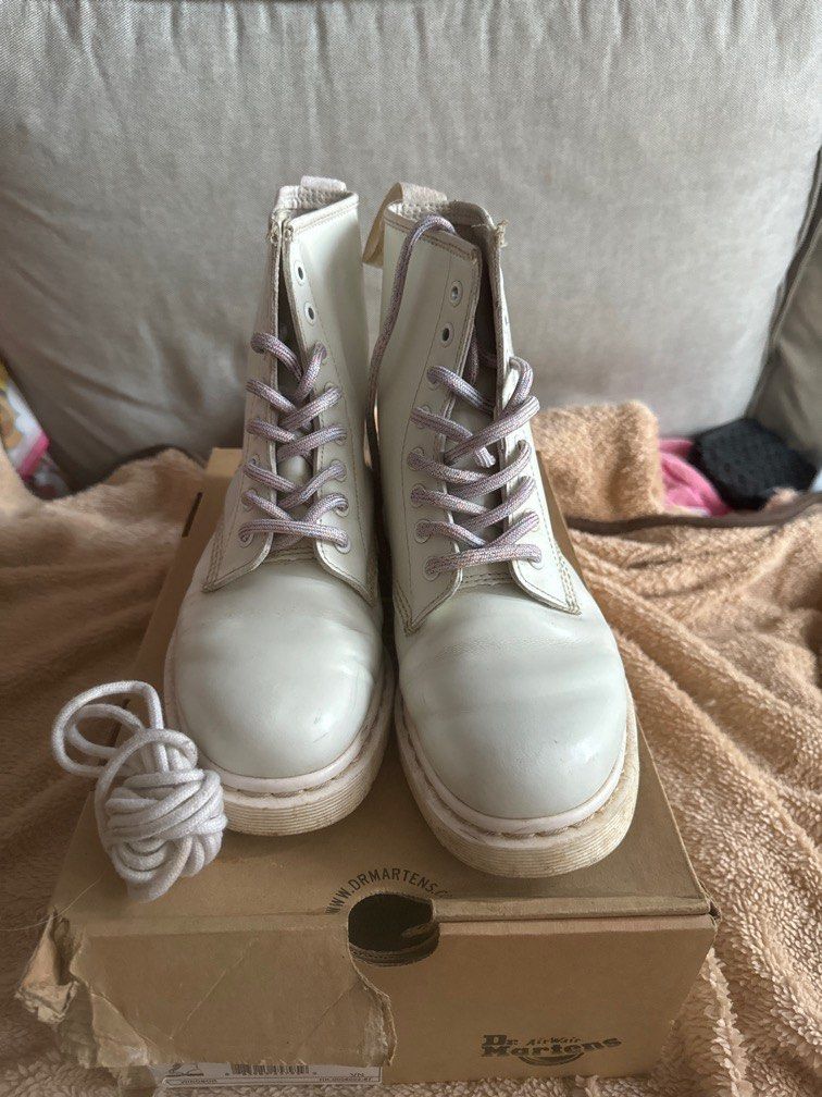 Mono white dr martens on sale