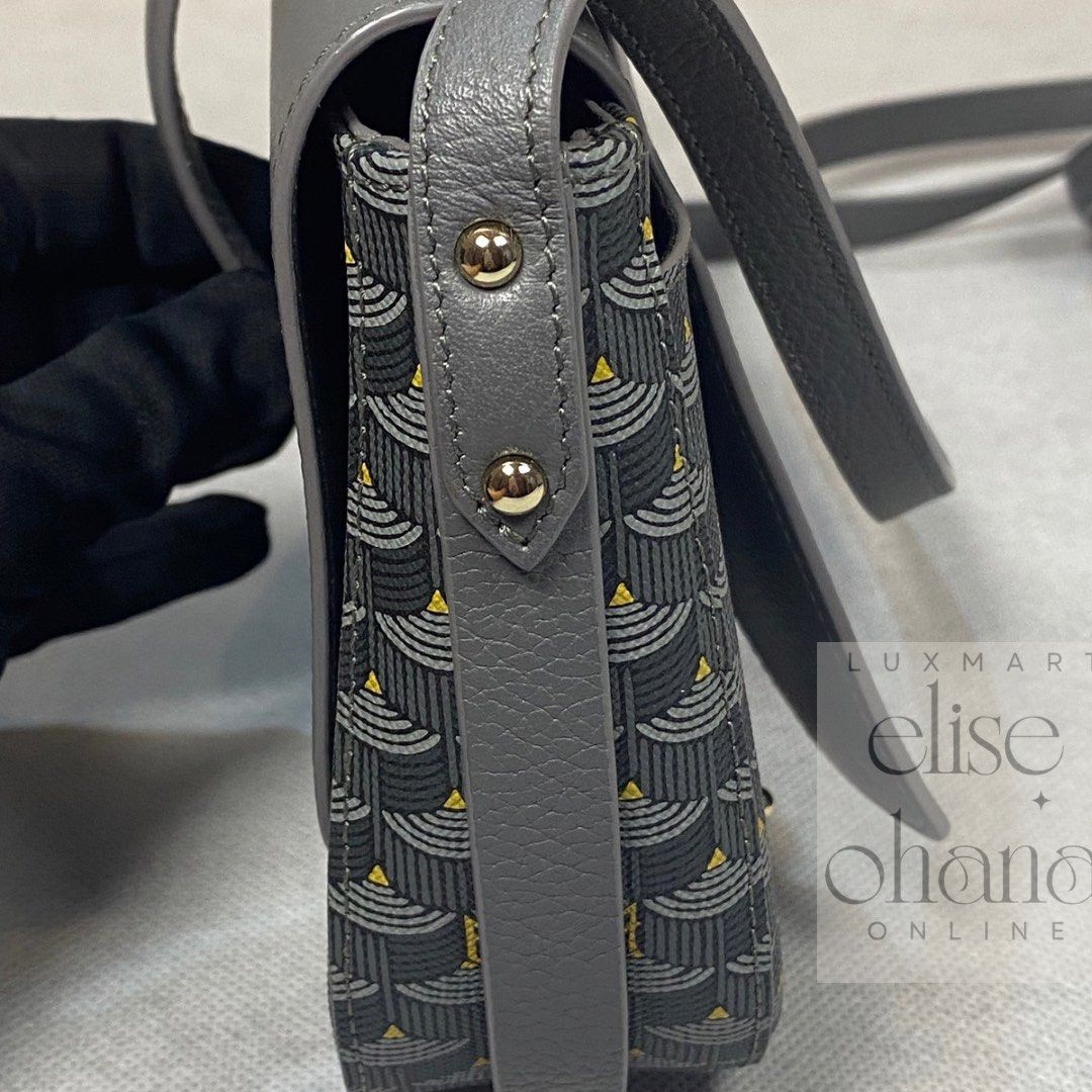 Flp (Category: Luxury Bags & Wallets) located in Iloilo. Submitted by eliseohana (Listing ID 1308905079, Image 3). Description: .