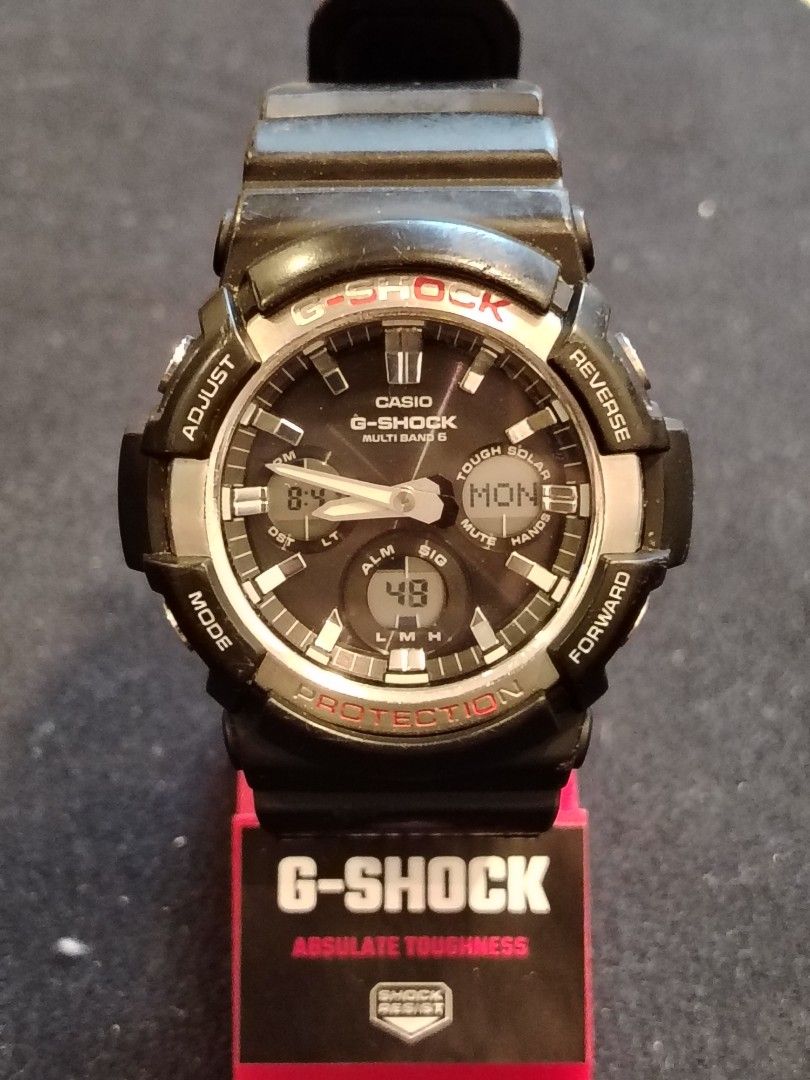Gshock GAW100 electric wave solar