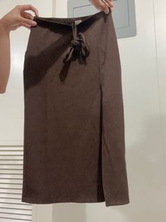 H&M tight skirt with slit