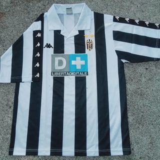 Juventus soccer jersey (F)