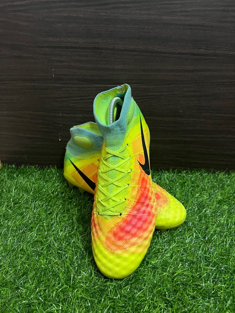 Kasut bola nike magista obra acc Men s Fashion Footwear Boots on Carousell