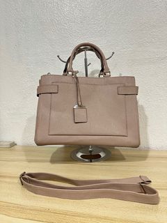 leather hand bag