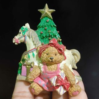 Leonardo Christmas Bear Fridge Magnet