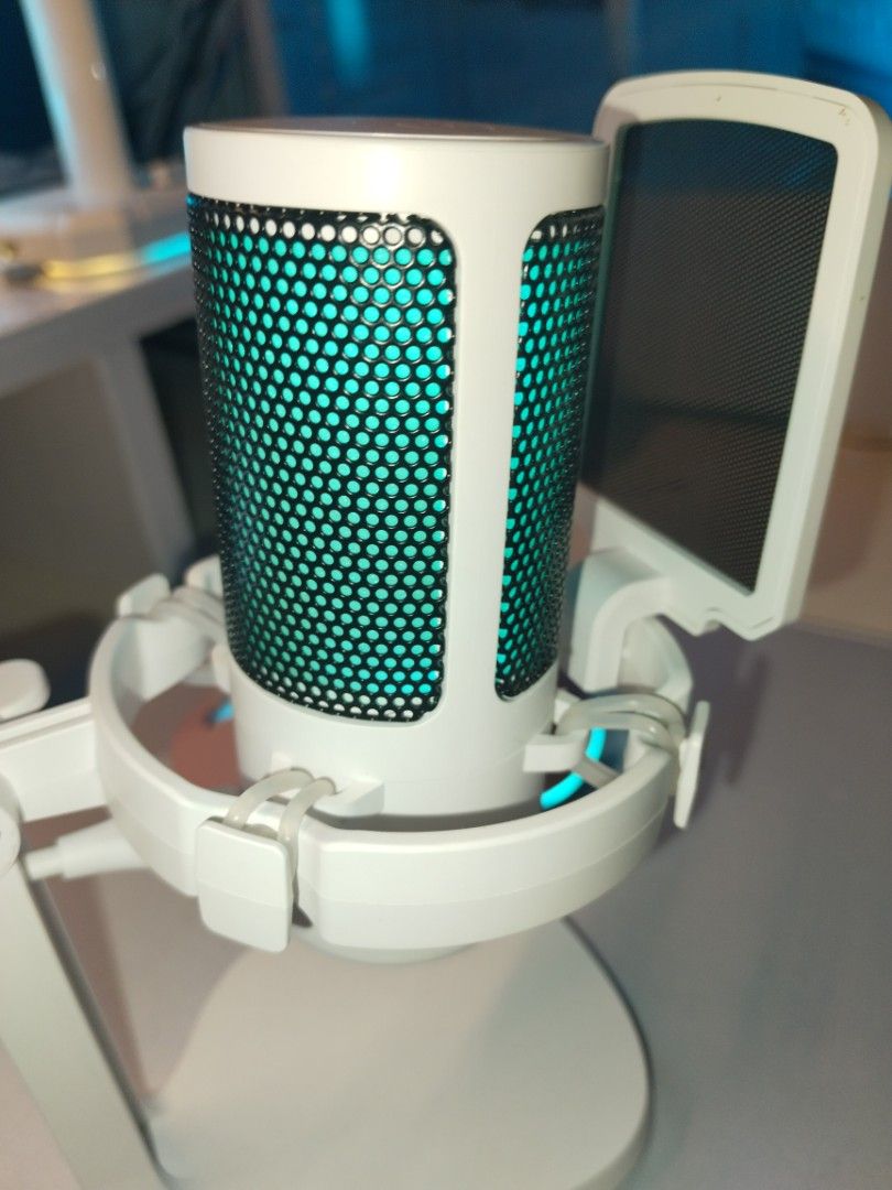 Maono DM20 usb microphone white (Category: Microphones) located in Cuyapo. Submitted by IULilac (Listing ID 1310607467, Image 3). Description: Selling my Extra Microphone, 1k only I already upgrade my mic to fifine am8 ☺️ Rarely use and 100% working good as new, Still have its box rfs: Decluttering, Extra microphone.