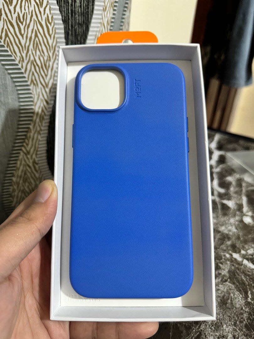 Moft Snap Case MOVAS for iPhone 15 Plus (Category: Cases & Sleeves) located in Los Banos. Submitted by IskoNgBayan (Listing ID 1310594561, Image 2). Description: Moft Snap Case MOVAS Vegan Leather Case compatible with Magsafe for iPhone 15 Plus Almost new. RFS: Changed phone .