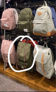 New Herschel Retreat Bag