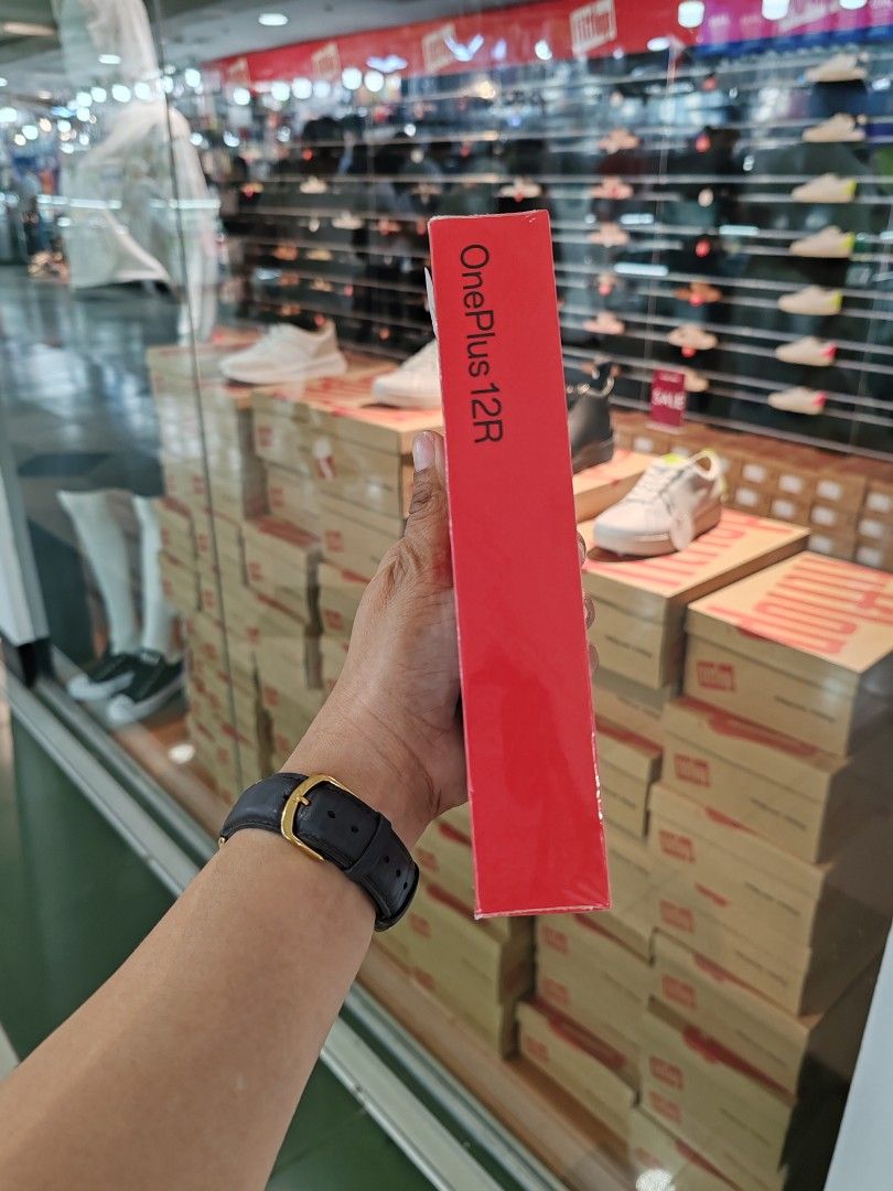 OnePlus 12R (Category: OnePlus) located in San Juan City. Submitted by ronalynac40976 (Listing ID 1310505054, Image 3). Description: OnePlus 12R Brandnew Unitsealed ntc approved 16gbram 256gbrom Warranty one year Pick store in greenhills shopping center COD in metro Manila (Plus SF) ✅We accept Swap/trade in ✅We accept Credit card/Ggives+% 📍dm or call for fast transaction 📞09279500069/09425544556 📍Located @ 2/f centermall building Aquarium area