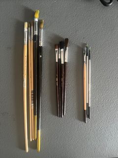 Paintbrushes for watercolor, acrylic, etc.