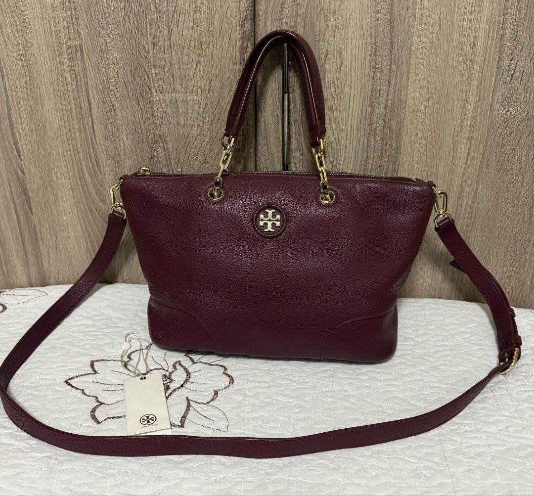 Pre Loved Original TORY BURCH WHIPSTITCH LOGO SMALL SLOUCHY SATCHEL Last Price Luxury Bags Wallets on Carousell