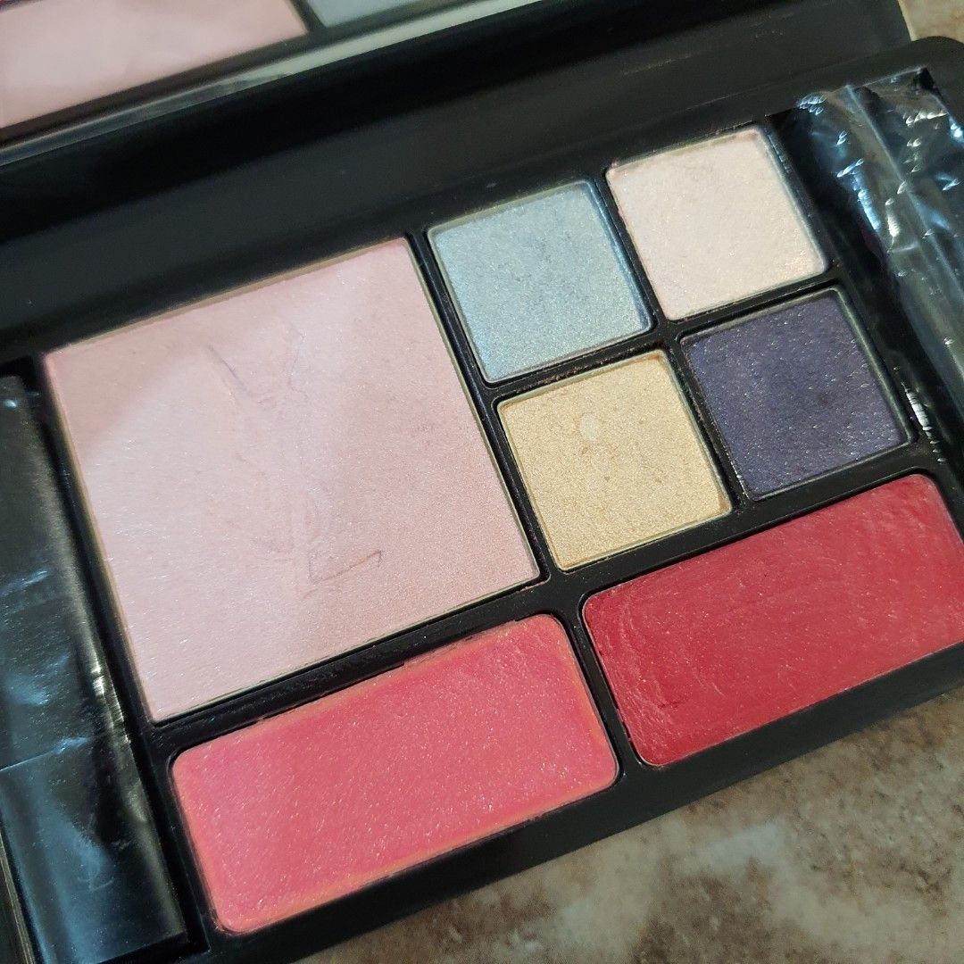 Pre Loved YSL Yves Saint Laurent Dazzling Lights Multi Use Makeup Palette