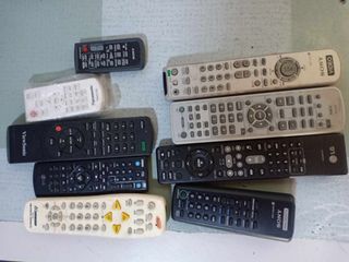 (PRICE DEPENDS ON REMOTE) ASSORTED USED ORIGINAL REMOTE CONTROL FOR TV'S, PROJECTOR AND ETC. (SAMSUNG, LG, JVC, PANASONIC, SONY,ETC.)
