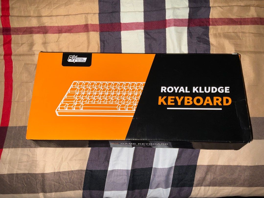 Royal Kludge RK855/RK65 Keyboard (Category: Computer Keyboard) located in Pasay City. Submitted by nicnacks (Listing ID 1310469312, Image 1). Description: comes with box and original cable (cable may be loose) - brown switches .