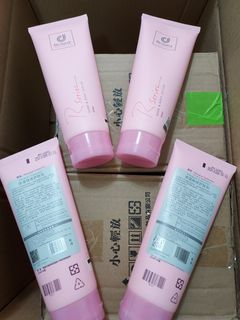 由 roxy2202 (刊登 ID 1310464086，圖片 1) 提交，位於 的 (類別：)，說明：。
