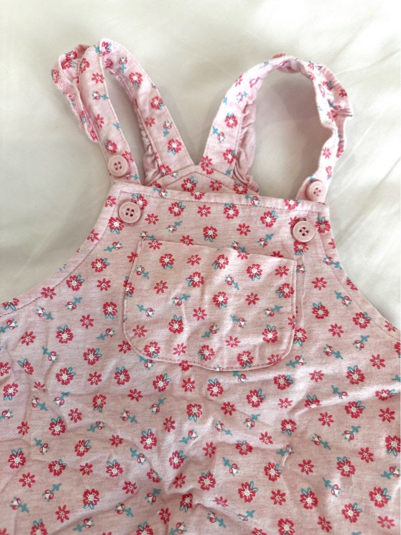 Tiny button overalls (Category: Babies & Kids Fashion) located in Kuala Lumpur. Submitted by foursumm3rs (Listing ID 1310512600, Image 2). Description: Floral pink overalls. Very cute. 3-6 months. Adjustable straps. .