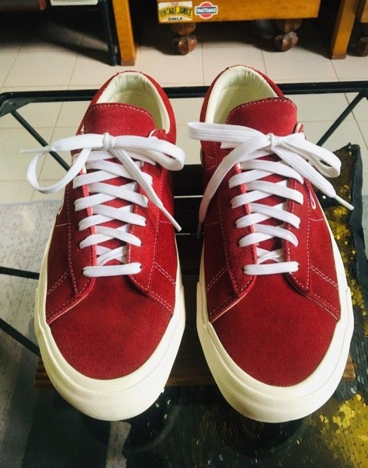 Vans Sid DX Anaheim OG Red (Category: Sneakers) located in Iba. Submitted by gotmethrift (Listing ID 1310587229, Image 3). Description: Vans Sid DX Anaheim OG Red LEGIT/AUTHENTIC Size: 10us/44euro Condi: excellent condi .