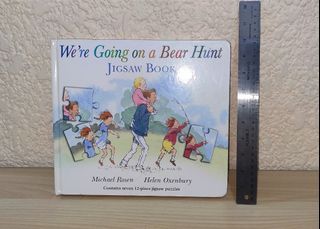 We're going on a Bear Hunt Jigsaw Book