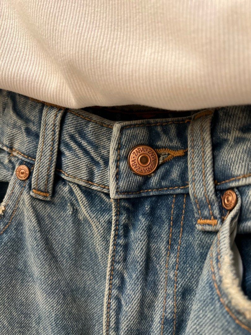 Zara Straight Cut Jeans (Category: Jeans) located in Cavite. Submitted by stylecache (Listing ID 1310546329, Image 2). Description: Before you make an offer, please read: • All item pics are right here. No need for pics of me wearing them, please! • Prices are usually firm, set low with love for my own preloved pieces, unless stated otherwise. • Items are flawless unless I say otherwise/shown in pics. • I’m 5’5” and fit into XS-S sizes. • Reasons