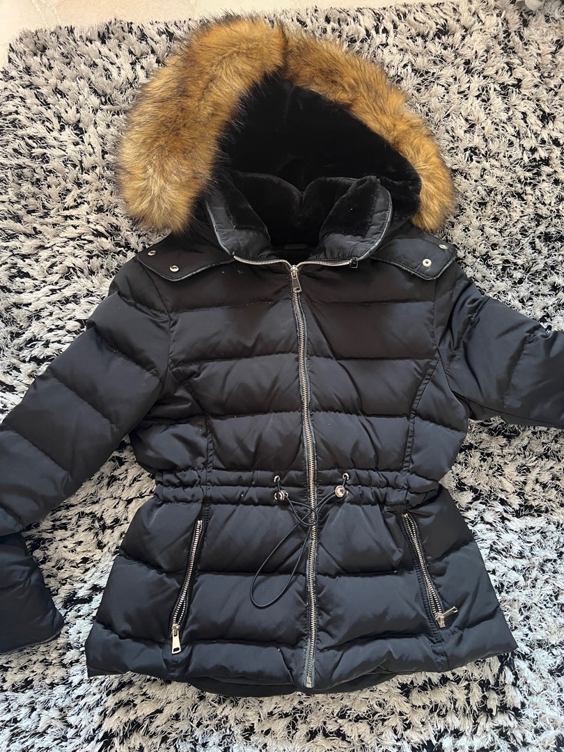 Zara women s waterproof down Jacket with detachable hood Women s Fashion Coats Jackets and Outerwear on Carousell