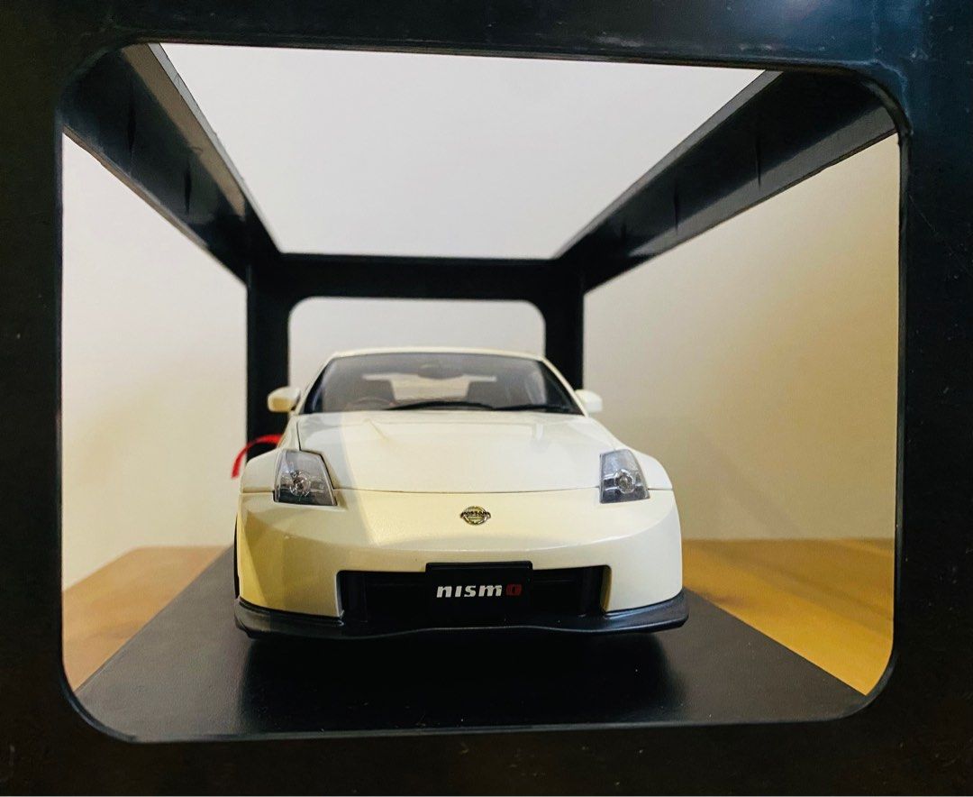 1/18 AUTOart Nissan Fairlady Z Version Nismo Type 380RS in White