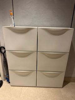 （分類：）位於 。 由 declutterkweeen 提交（商品編號 1310735952，圖片 1）。簡介： 。