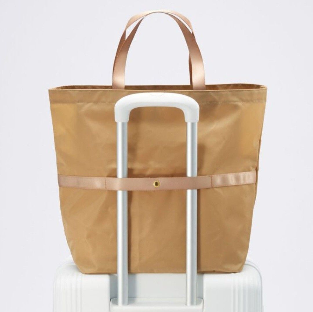 Luggage tote bag carry on top