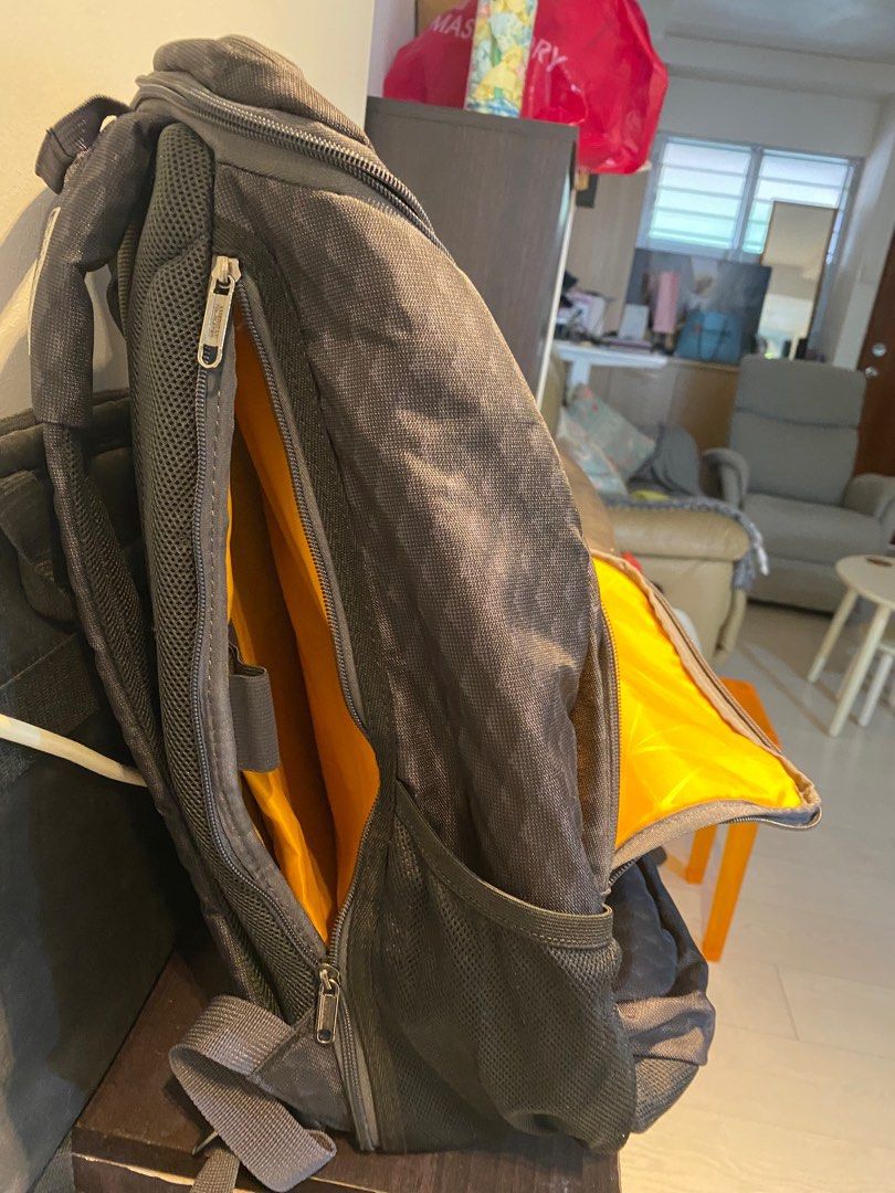 American Tourister Acro Backpack 03 Men s Fashion Bags Backpacks on Carousell