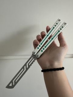 （分類：）位於 。 由 fanknife404 提交（商品編號 1310725684，圖片 1）。簡介： 。
