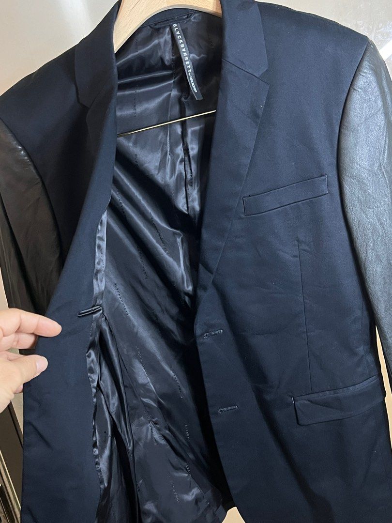 BLACKBERRETT (Category: Coats, Jackets and Outerwear) located in Singapore. Submitted by .ptsd. (Listing ID 1310788821, Image 3). Description: Leather sleeves.