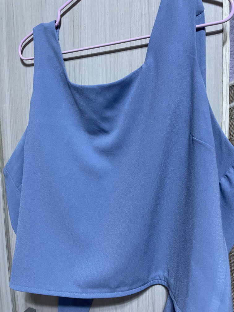 Blue top, Women's Fashion, Tops, Others Tops on Carousell