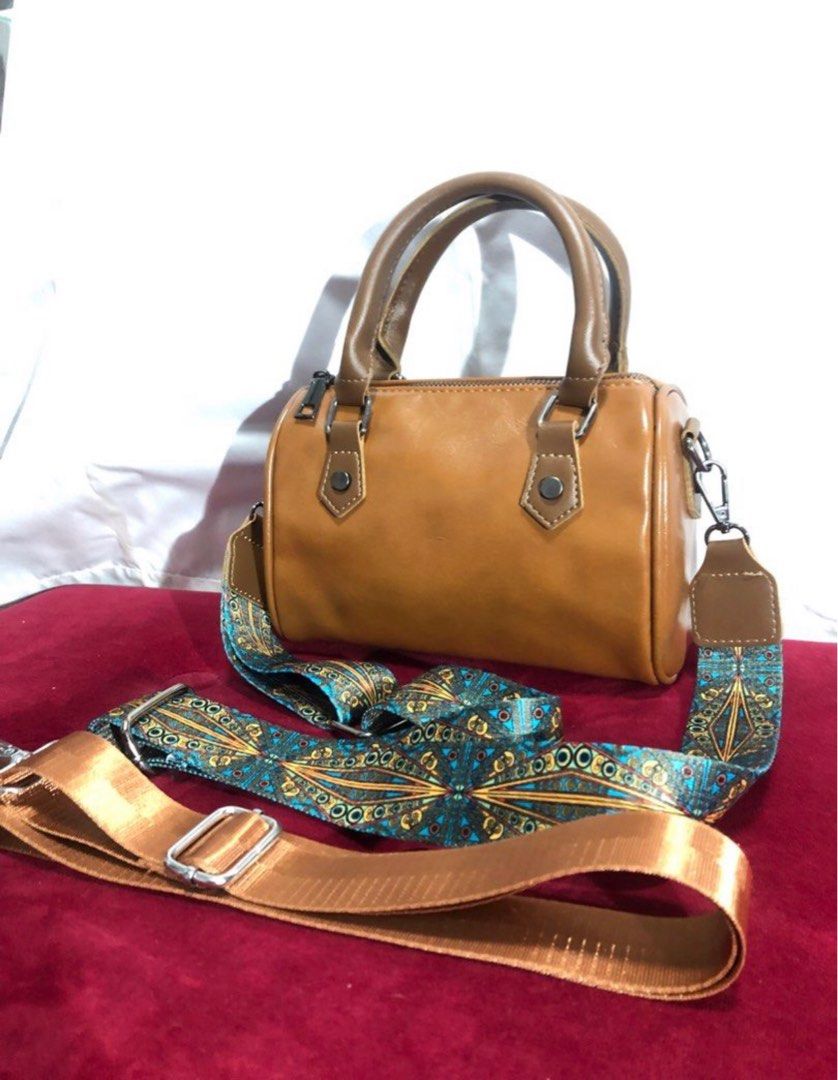Boston Bag / Doctor's Bag - Shein (Category: Shoulder Bags) located in San Jose del Monte. Submitted by rc_shoppe (Listing ID 1310754439, Image 1). Description: Boston-Doctor's Bag w/ 2 straps Brand: Shein Color: Brown Brandnew; Never used .