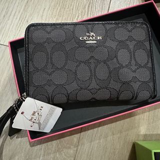 BRAND NEW Coach Wallet with Strap